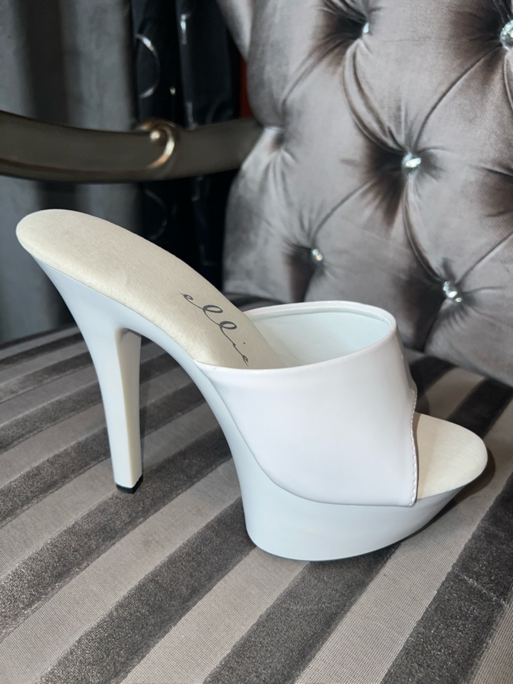 ⨠Dazzling Ellie White Patent Platform Slides ⨠- Picture 5 of 8